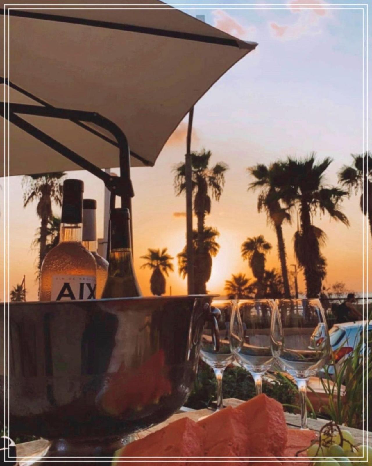 Bugrashov Beach 88 Hotel And Spa テル・アビブ エクステリア 写真