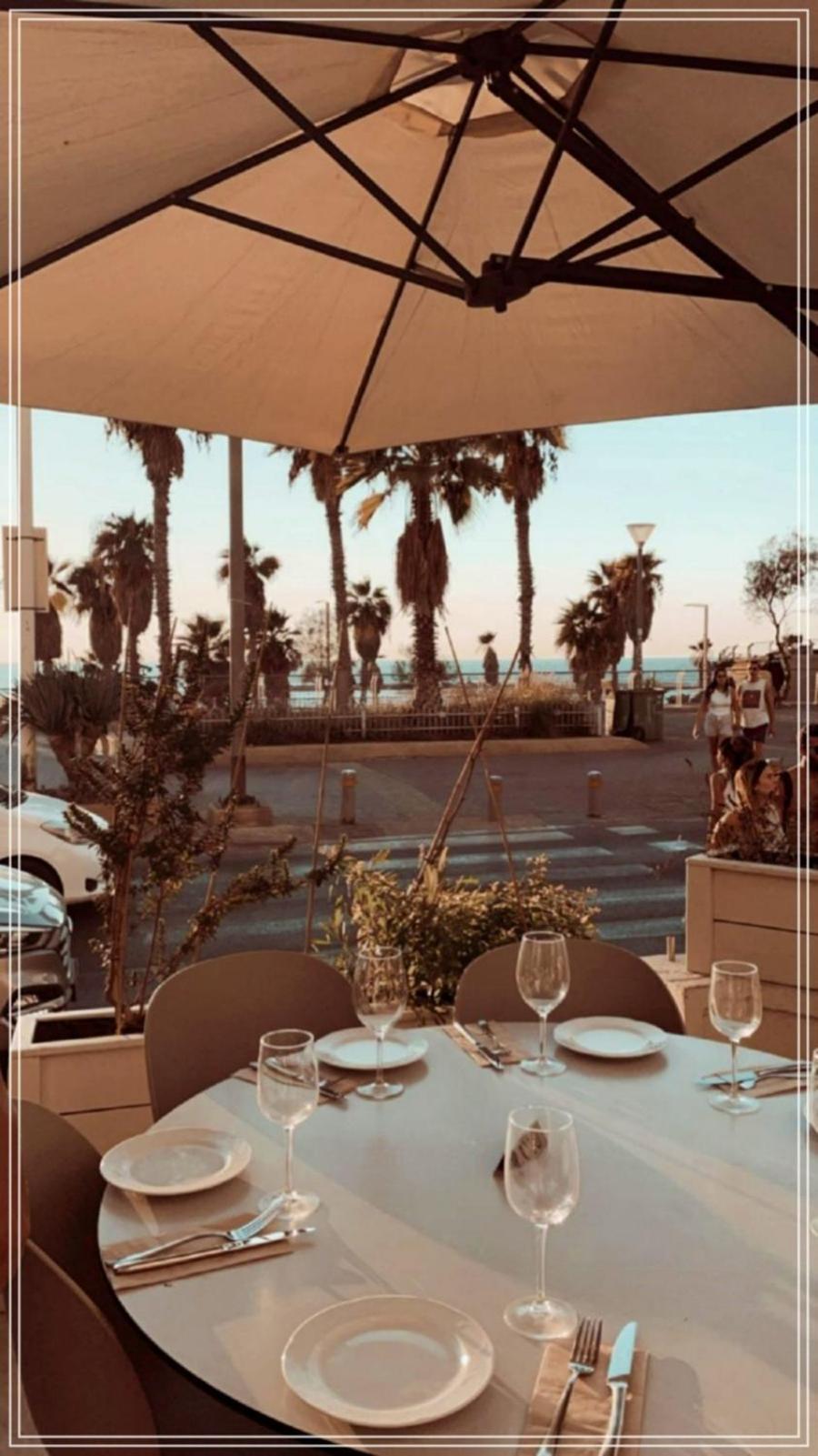 Bugrashov Beach 88 Hotel And Spa テル・アビブ エクステリア 写真
